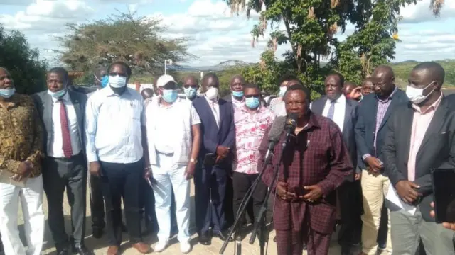 Francis Atwoli na viongozi wa mkoa wa magharibi nyumbani kwake Kajiado