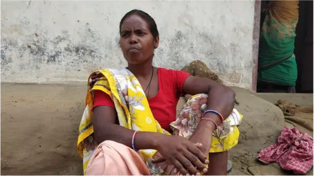 महिला ग्रामीण थुमैर देवी