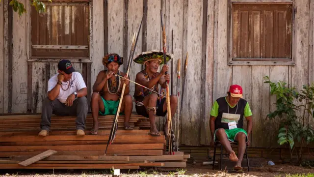 تعيش المجموعة في منطقة روزفيلت الأصلية بين ولايتي روندونيا وماتو غروسو.