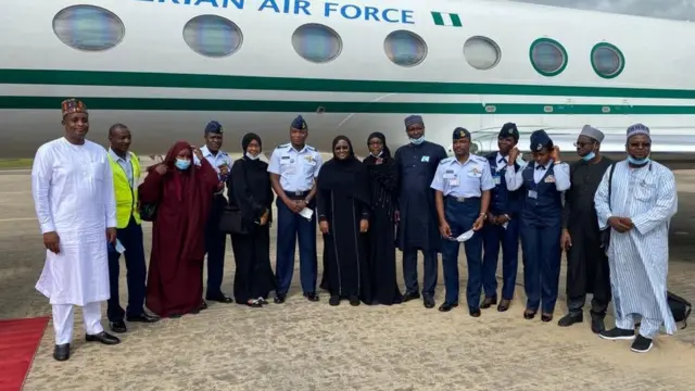 Aisha Buhari atawọn ọmọ ogun ofurufu