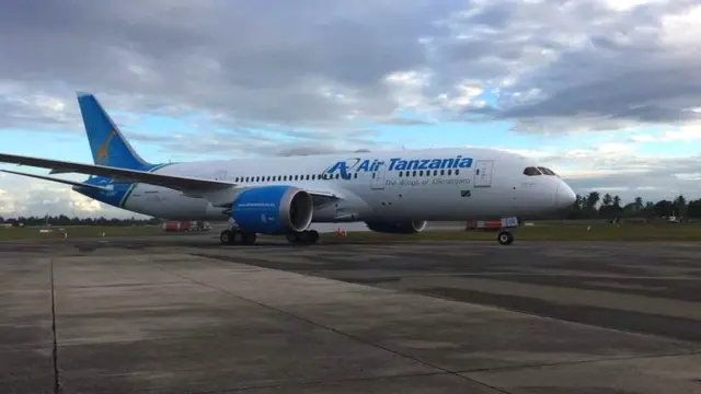 Indege 787 Dreamliner ishobora gutwara abantu 262, igakoresha n'ibitoro bike