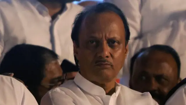 अजित पवार