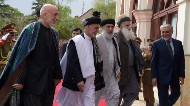 افغان حکومت سره د سولې وروسته ښاغلی حکمتیار کابل ته ستون شو.