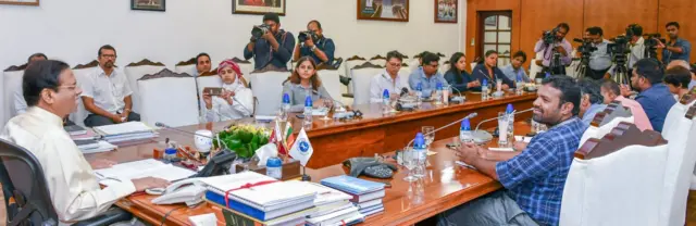 Facebook/Maithripala_Sirisena