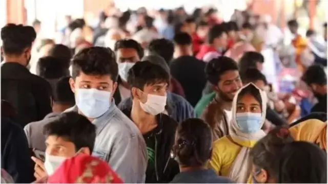 ২০১১ সালের আদমশুমারিতে বাংলাদেশের জনসংখ্যা ছিল ১৪ কোটি ২৩ লাখ।