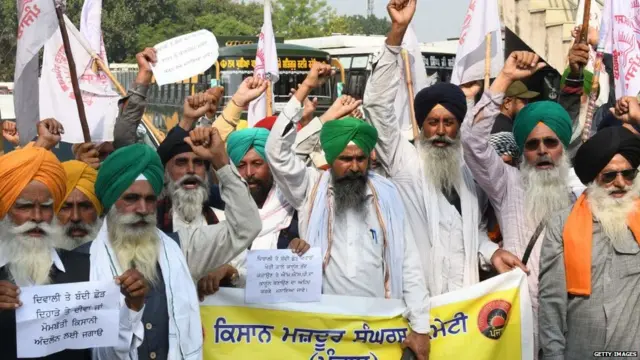 भारत में किसान पिछले एक साल से शांतिपूर्ण तरीके से विरोध प्रदर्शन कर रहे हैं