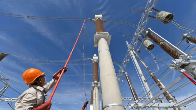 ভারতের বিদ্যুৎ শিল্প চীনের ওপর নির্ভরশীল।