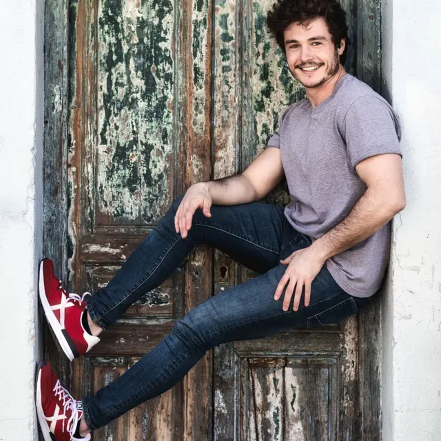 Španski predstavnik Miki