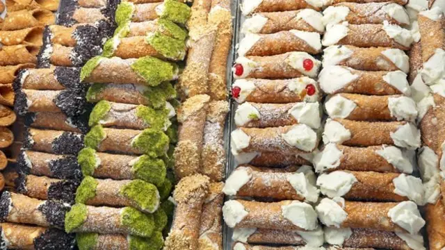 Cannolis