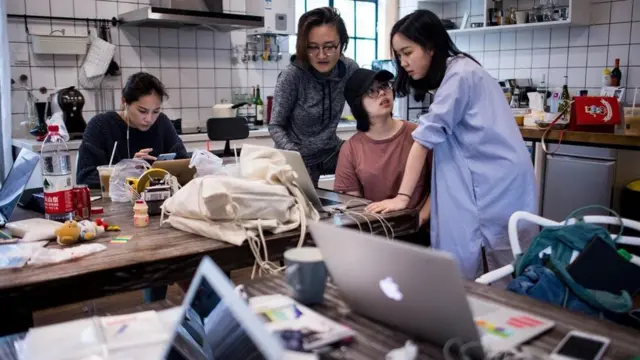 Perusahaan perintis e-commerce