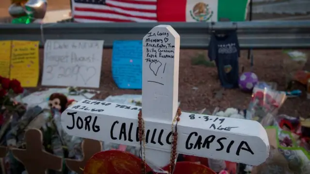 Cruz en memoria de Jorge Calvillo García