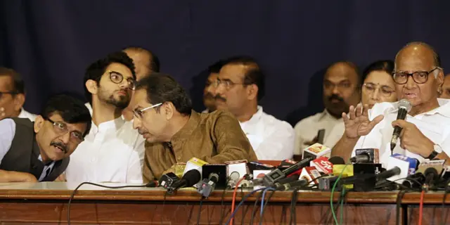 संजय राउत, उद्धव ठाकरे, आदित्य ठाकरे, शरद पवार