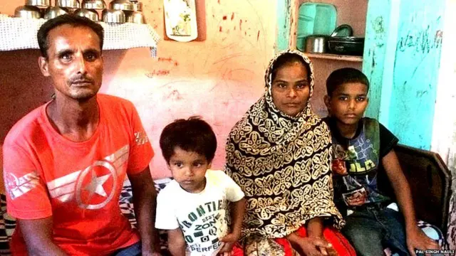 ઈકવિન્દર કૌર તેના પતિ અને બાળકો સાથે