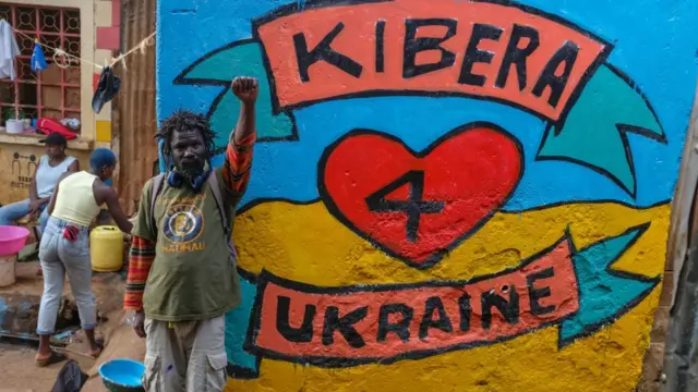 Dans le quartier pauvre de Nairobi - Kibera