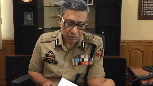 जम्मू कश्मीर के पुलिस प्रमुख एसपी वेद