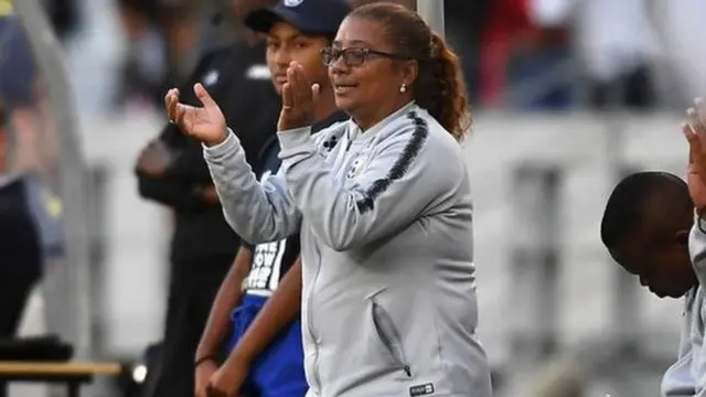 Kocha Desiree Ellis alikuwa ni moja ya wachezaji wa kwanza wa kikosi cha kwanza cha wanawake cha nchi hiyo.