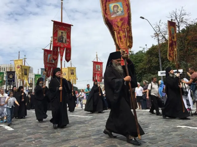 Хресний хід вірян УПЦ Московського патріархату, присвячений 1030-річчю хрещення Русі, пройшов спокійно, без порушень, повідомила поліція