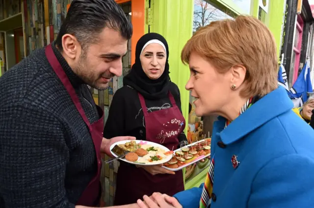 Никола Стерджен