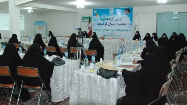 گروه "بانوان فرهیخته خراسان رضوی" از مخالفان برابری جنسیتی در آموزش هستند