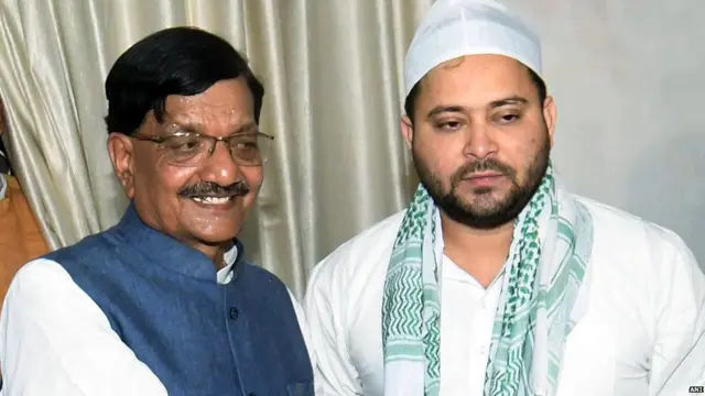 कांग्रेस प्रदेश अध्यक्ष मदन मोहन झा और राजद नेता तेजस्वी यादव