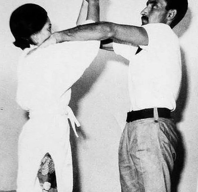 जूडो कराटे सीखतीं शुक्रिया ख़ानम