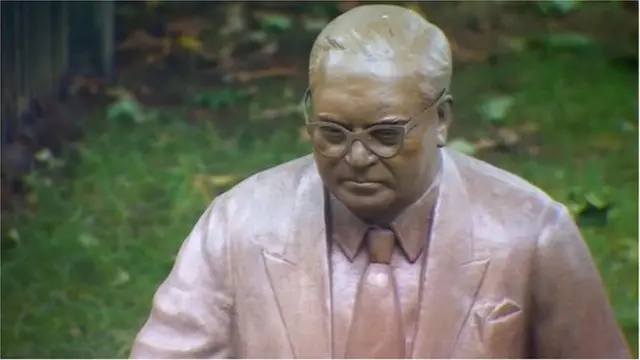 डॉ. बाबासाहेब आंबेडकर