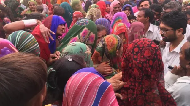 யார் இந்த ஜிக்னேஷ் மேவானி?: 8 சுவாரஸ்ய தகவல்கள்