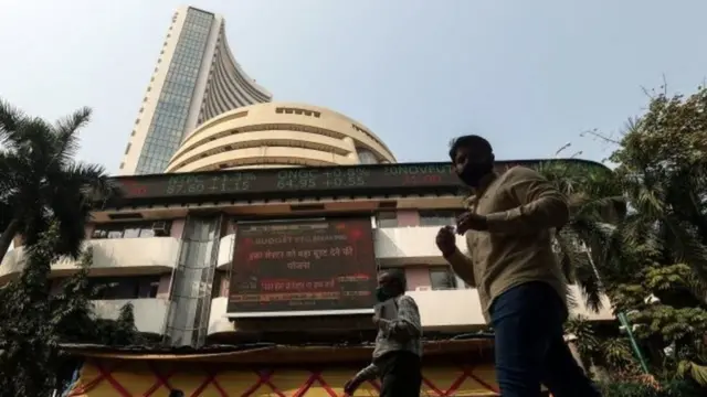 પ્રતીકાત્મક તસવીર