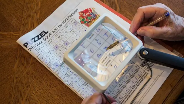 Лупа на сканворде