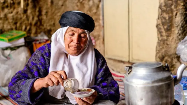 Məymənd mağara kəndi, İran