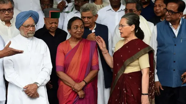 सोनिया गांधी