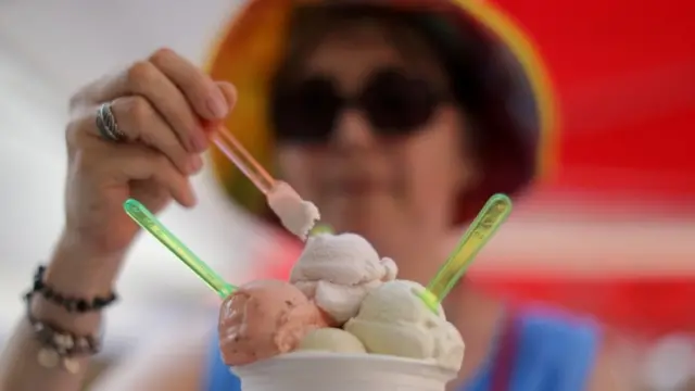 چطور زیر آفتاب در امان بمانیم؟