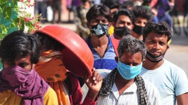 કામદારોએ કર્યો વિરોધ