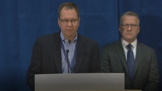 విమానం ఎత్తుకెళ్లాడు