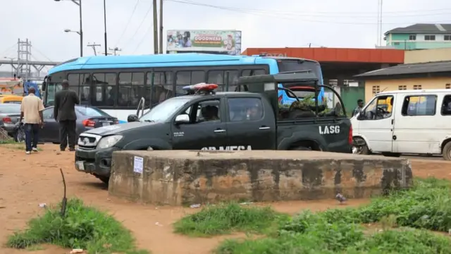 Ndị uweojii na-eche ndị ngagharịiwe