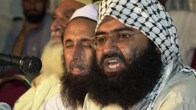 ஜெய்ஷ்-இ-முகமது தீவிரவாத அமைப்பின் தலைவரான மௌலானா - மசூத் - அஸார்