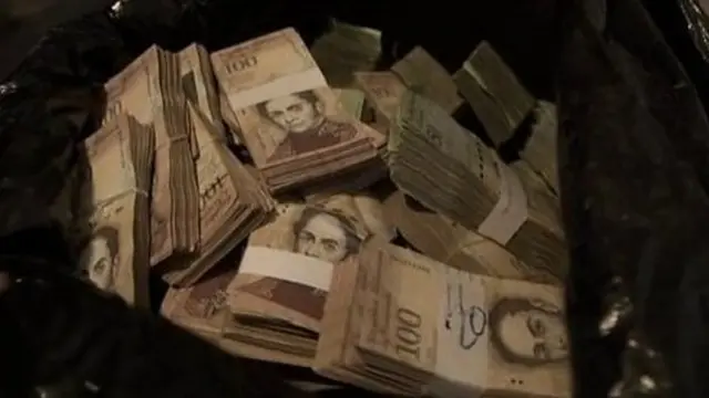 미국 재무부는 1988년 제정된 종합무역법에 따라 타국의 환율 정책을 분석하고 환율조작 여부를 판단할 수 있다