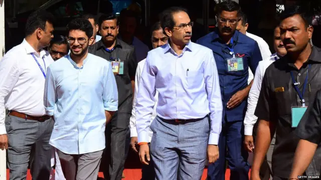 उद्धव ठाकरे आणि आदित्य ठाकरे