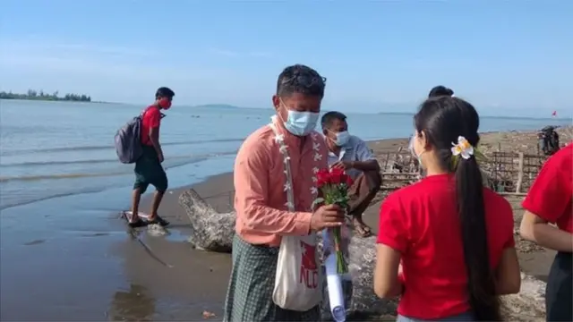 ဦးမင်းအောင်ဟာ ယခင် စည်ပင်ဝန်ကြီးဟောင်းဖြစ်ပြီး ဒေသတွင်းပါတီစည်းရုံးရေးအားကောင်းသူလို့ လူသိများပါတယ်။