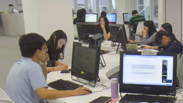 ဟောင်ကောင်တက္ကသိုလ်တစ်ခုရဲ့ စာကြည့်တိုက်