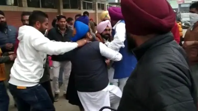 ਵੋਟਿੰਗ ਦੌਰਾਨ ਝੜਪ