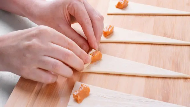 кіфлики, рогалики, круасани