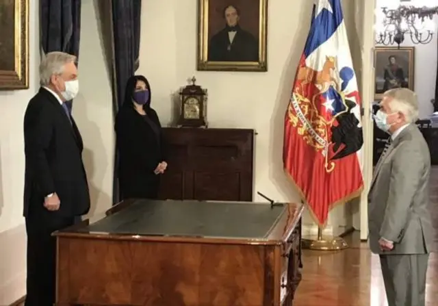 Şili Devlet Başkanı Sebastián Pinera ve yeni Sağlık Bakanı Oscar Enrique Paris