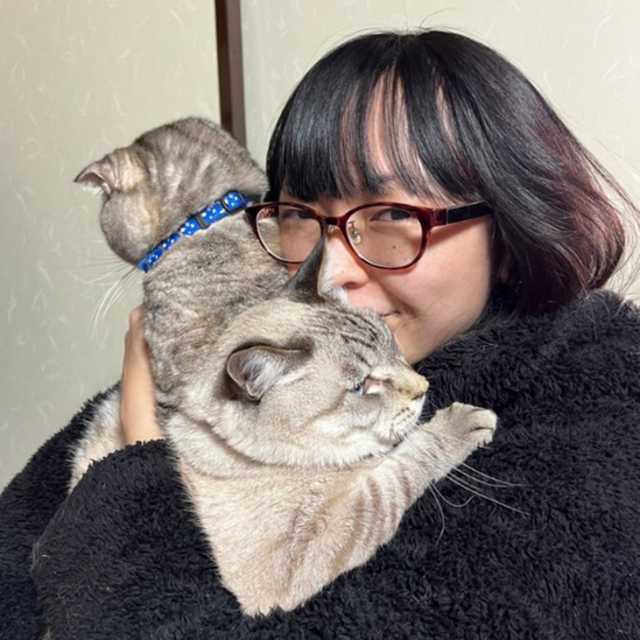 La falta de espacio en Japón llevó a Sumirê Shimizu a cambiar los perros por los gatos.