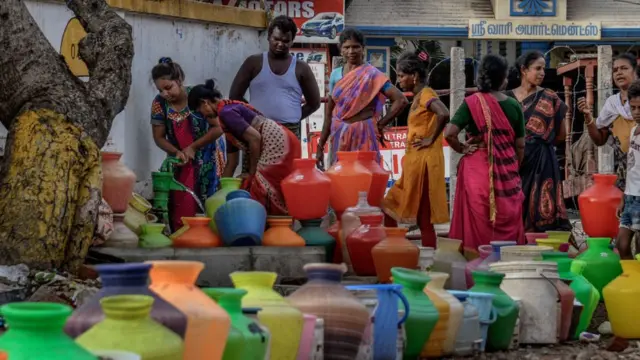 தண்ணீர்