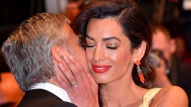 Джордж Клуни отлизал своей любовнице - постельные сцены и кадры из фильма Американец | Секс-Кадр