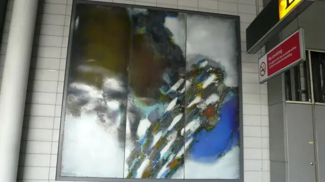 폴란드 예술가 슈테판 크나프의 에나멜 페인팅 10점도 경매에 오른다