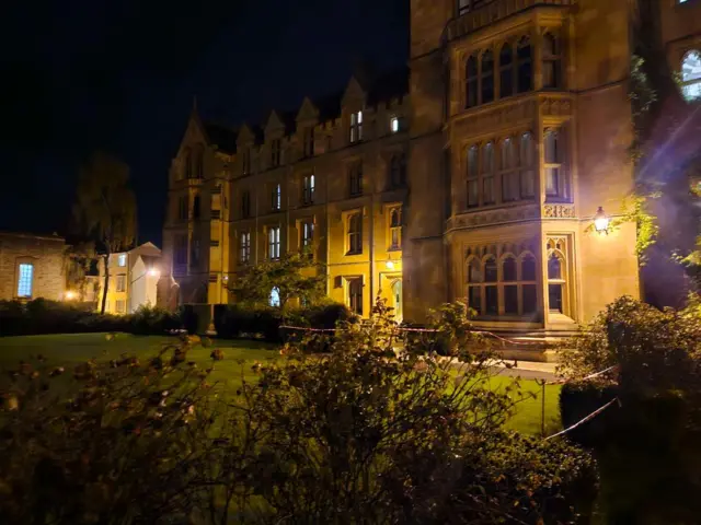 Оксфорд университети