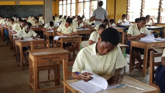 WAEC 2021 Maths expo: WAEC say General Mathematics and English Language papers leak, postpone Physics
