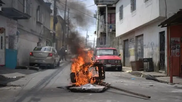Satu-satunya penanda pemakaman yang dilakukan keluarga Salinas.
